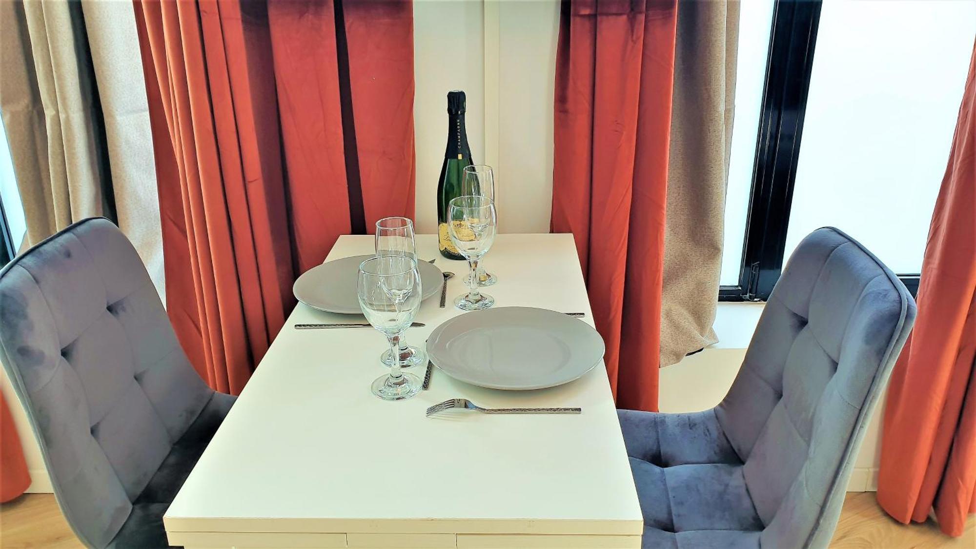 Apartment Petit Cocon Lumineux - Clim - Gare - Velo *